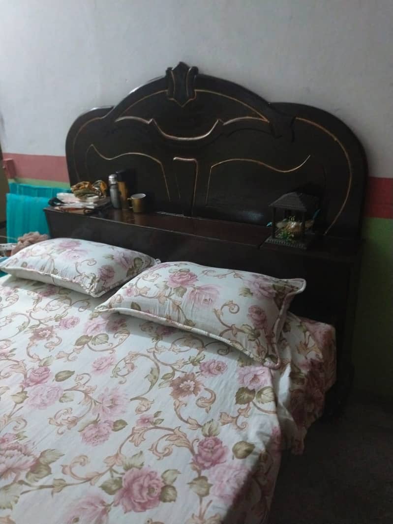 Doube bed 0