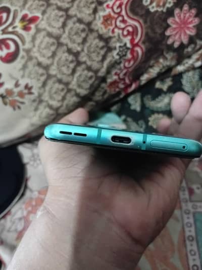 One Plus 8T 12/256