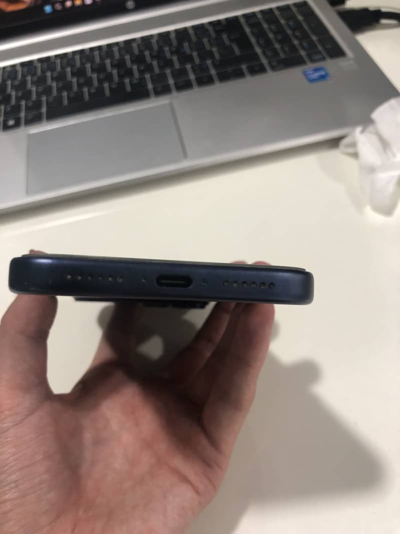 Apple iPhone 17 Pro Max 2