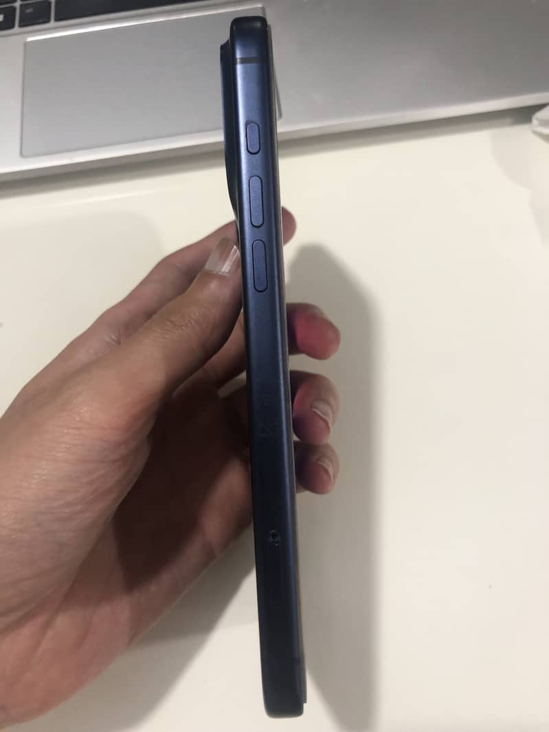 Apple iPhone 17 Pro Max 3