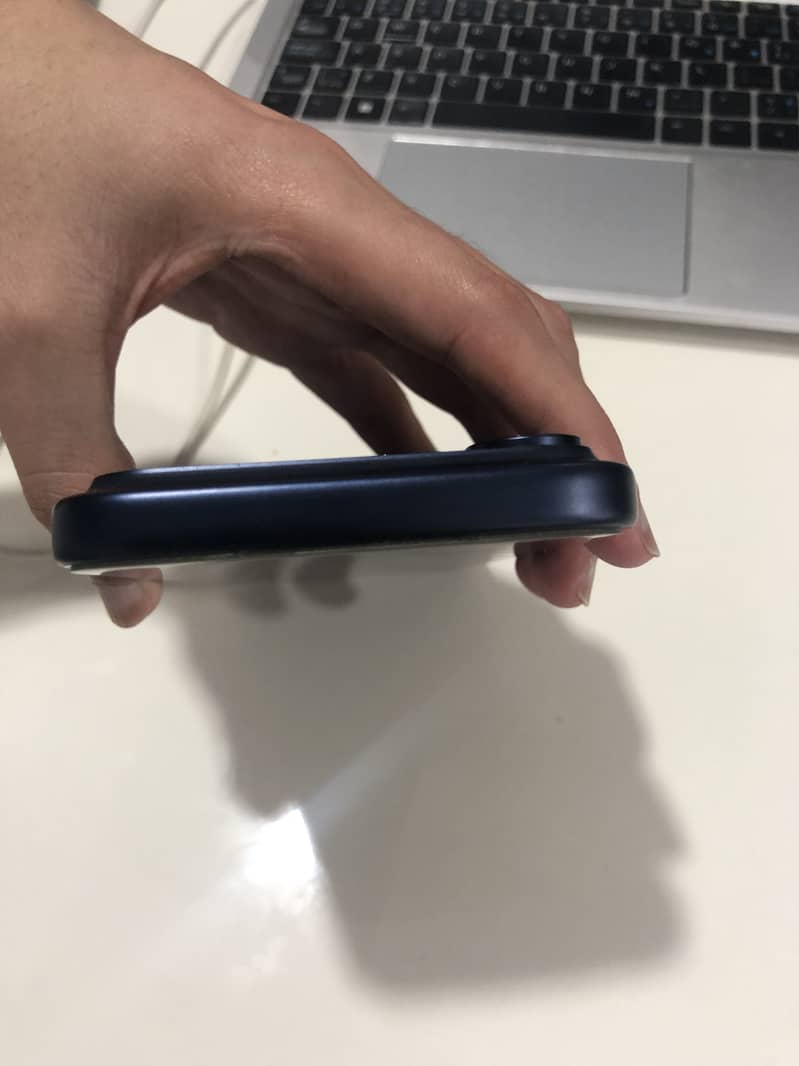 Apple iPhone 17 Pro Max 4