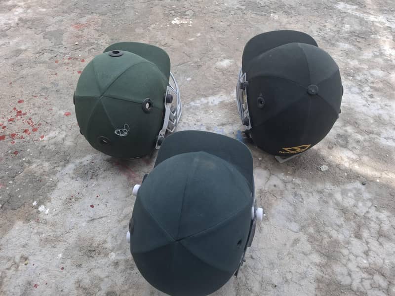 3 had balls Helmets 1