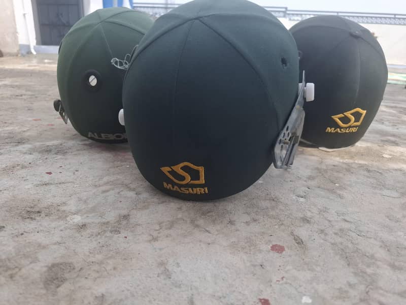 3 had balls Helmets 2