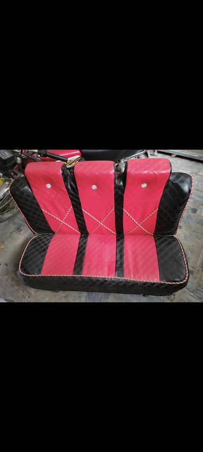 2 sofa seats