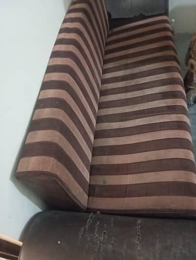 chinoyati Wood sofa come bed