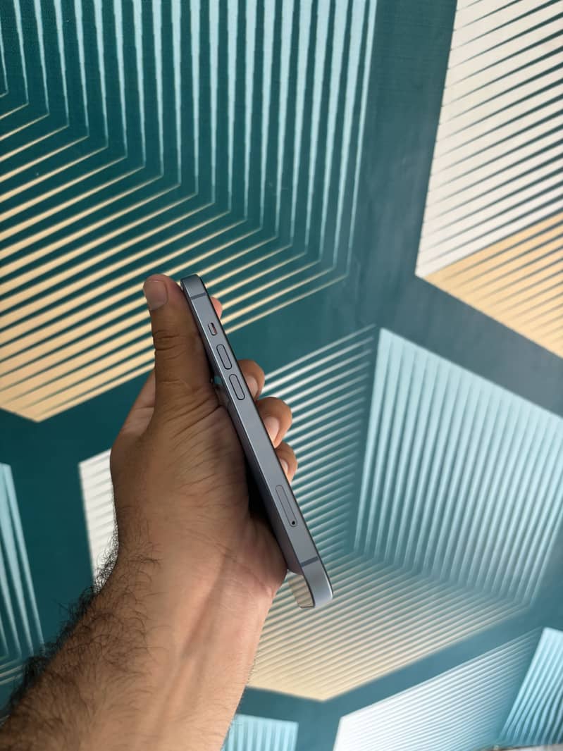 Apple iPhone 14 2