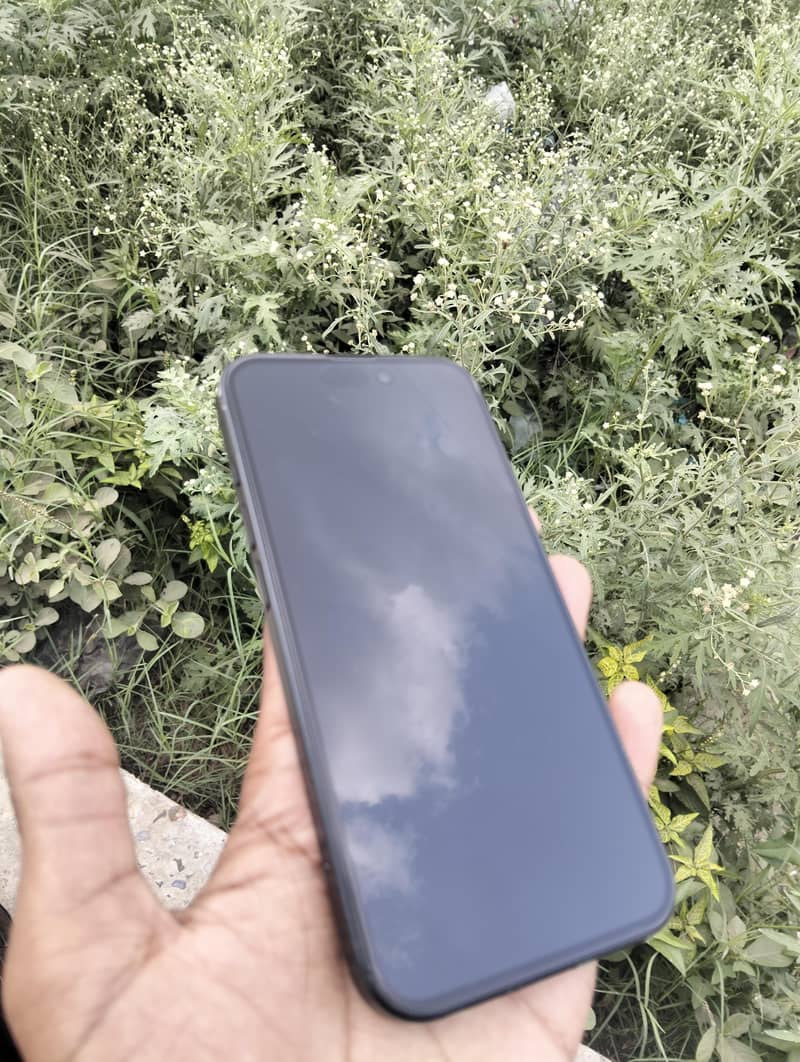 Apple iPhone 15 3