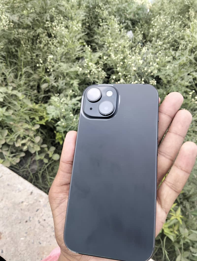 Apple iPhone 15 5