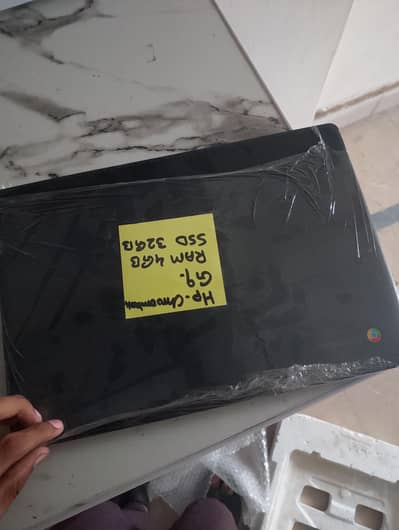 HP G9 11e New 10/10 condition