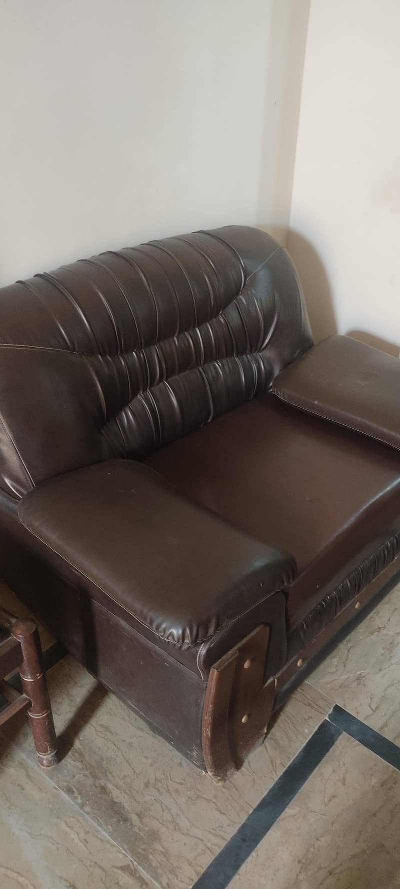 leather sofa 1