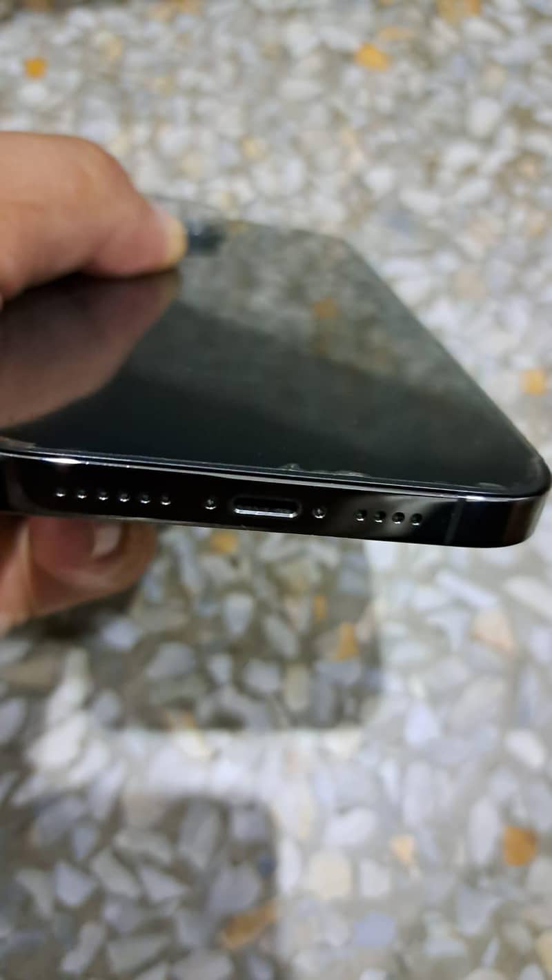 Apple iPhone 13 Pro Max 3