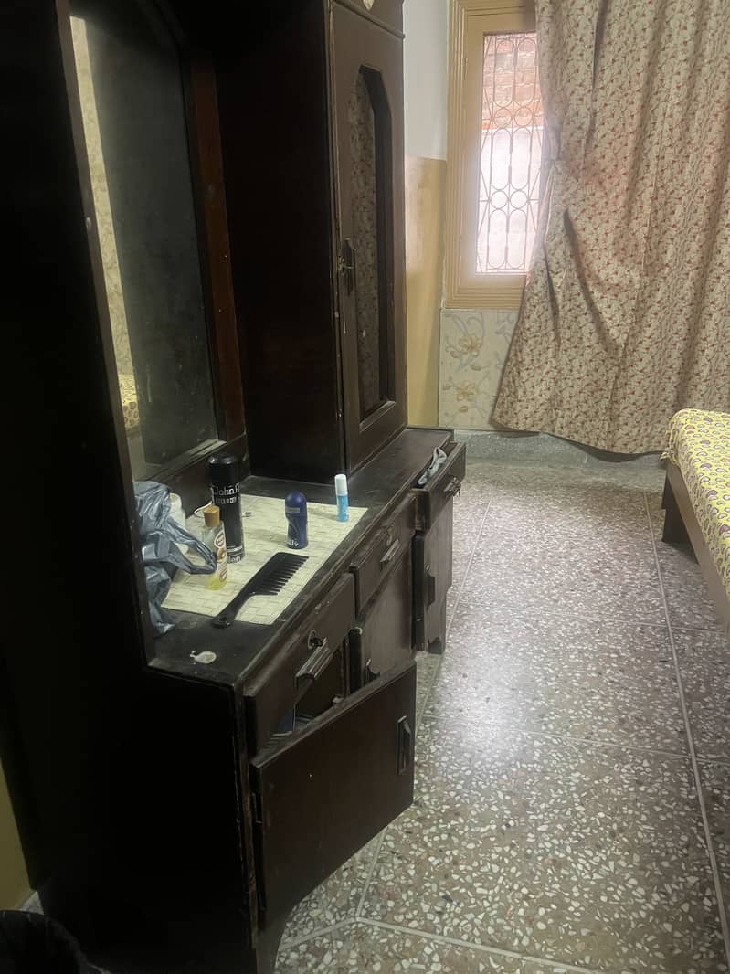 dressing table 0