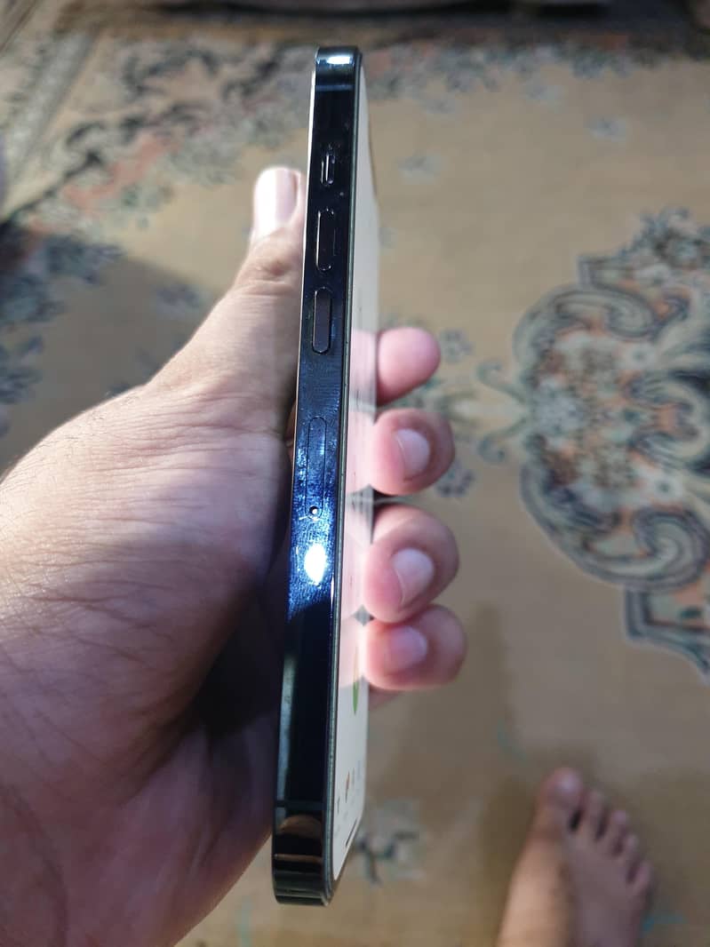 Apple iPhone 13 Pro 5