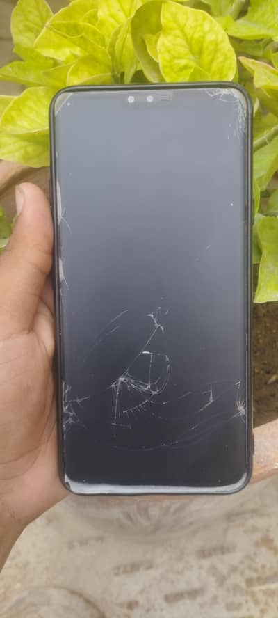 LG V40 ThinQ