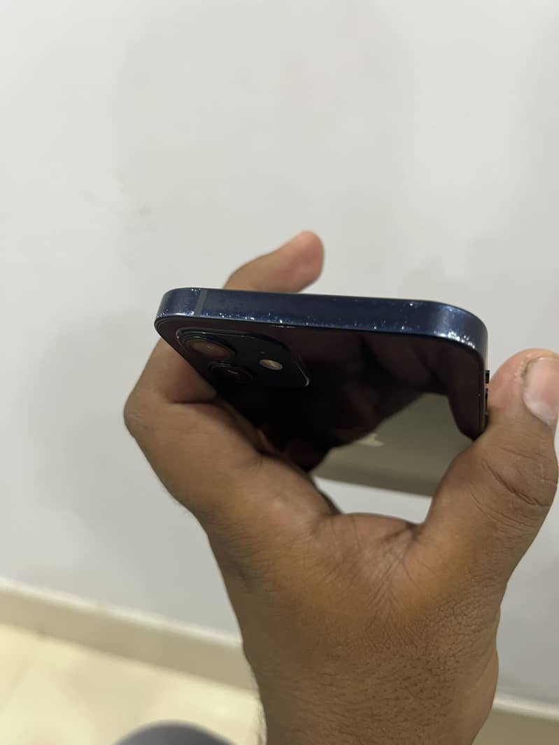 Apple iPhone 12 5