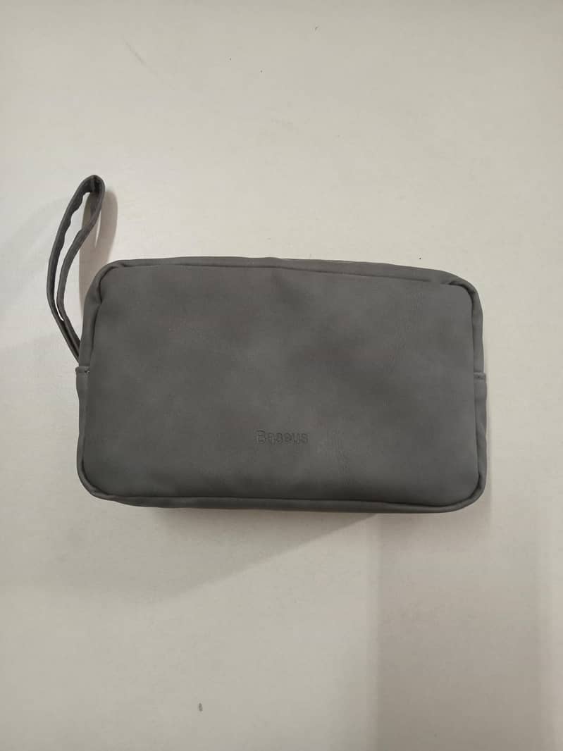 Tech storage pouches 3