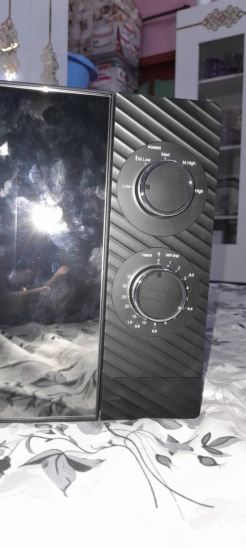 microwave oven 4