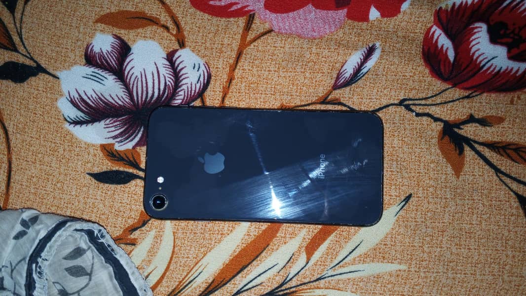 Apple iPhone 8 2