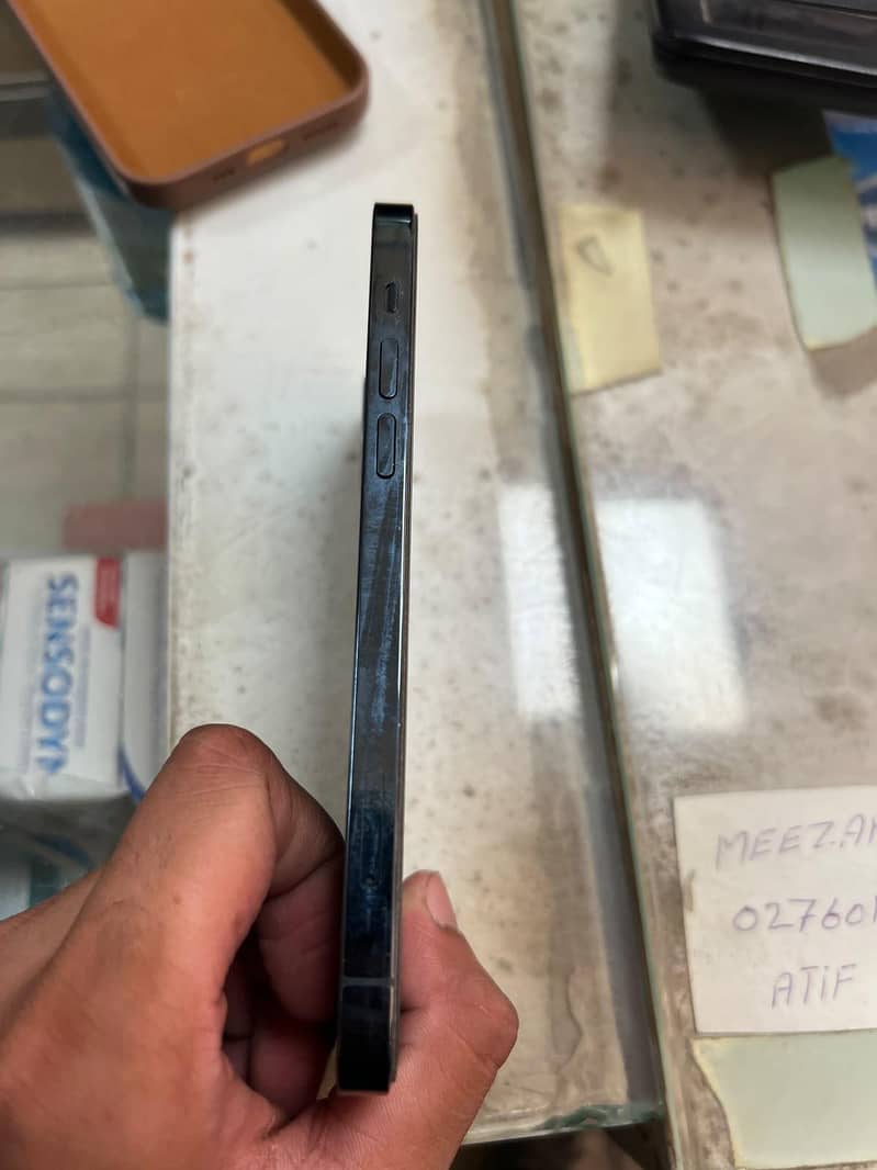 Apple iPhone 12 Pro 1