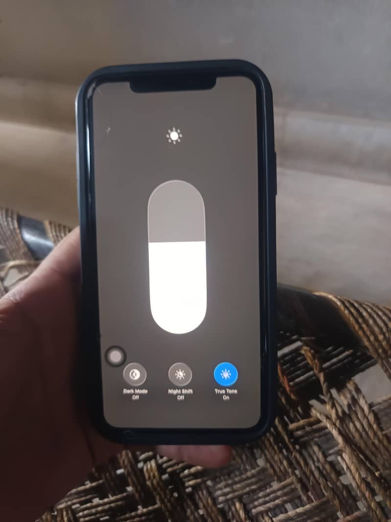 Apple iPhone 11 Pro Max 2