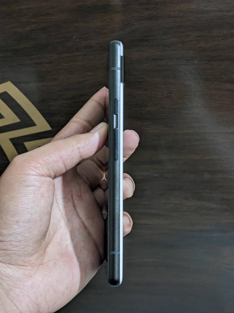 Google Pixel 6a 4