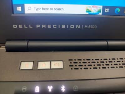 Dell Precision M6700 Workstion Core i7-3720QM 8GB 500GB 2GB Nvidia K3