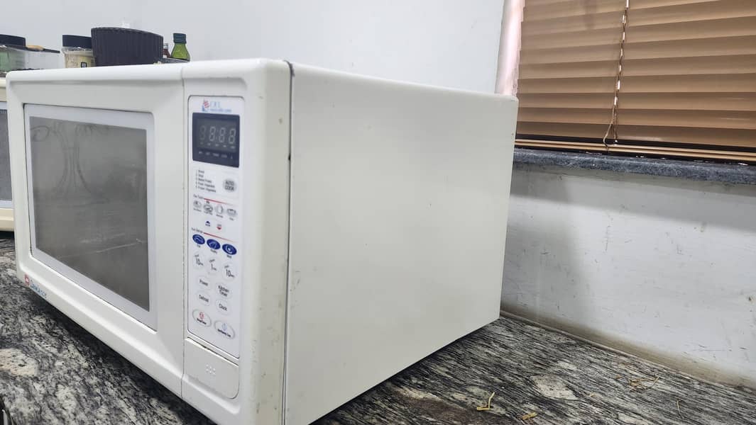 micro wave oven 1