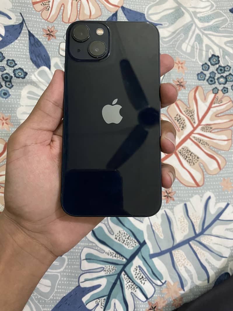 Apple iPhone 13 13