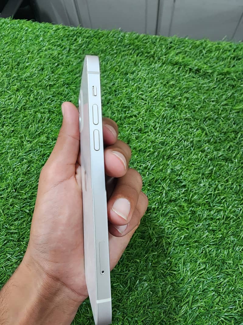 Apple iPhone 12 2