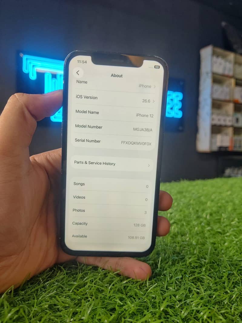 Apple iPhone 12 8