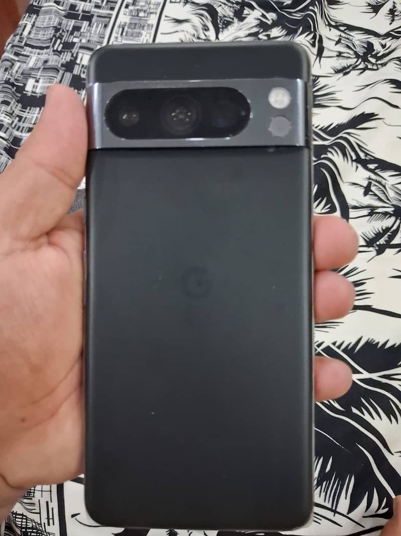 Google Pixel 8 Pro 2