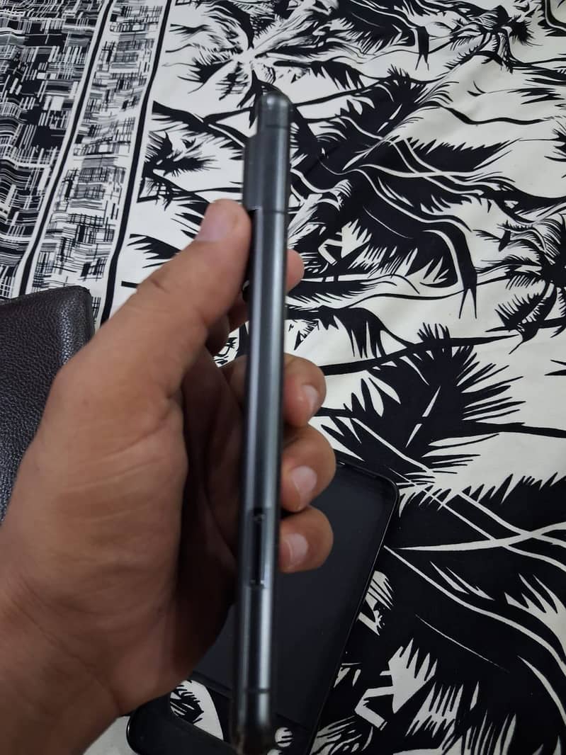 Google Pixel 8 Pro 4