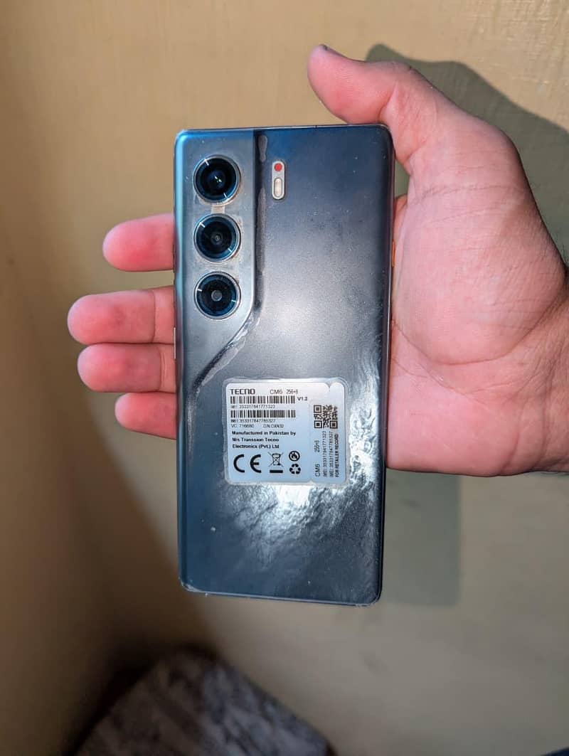 Tecno CAMON 40 Pro 0