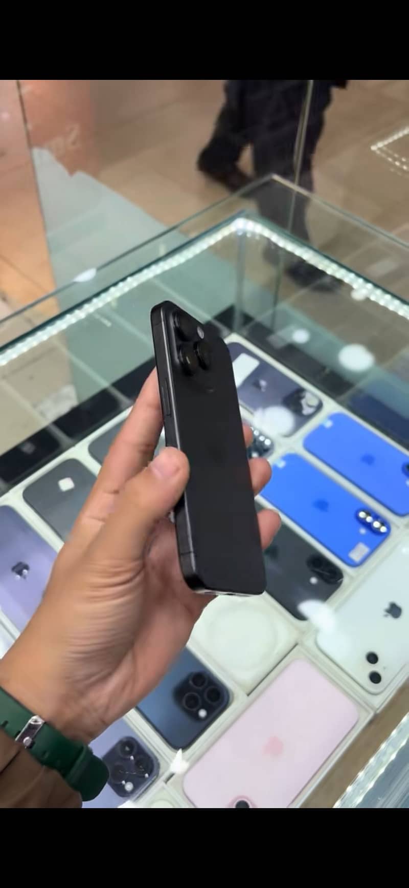 Apple iPhone 15 Pro 1