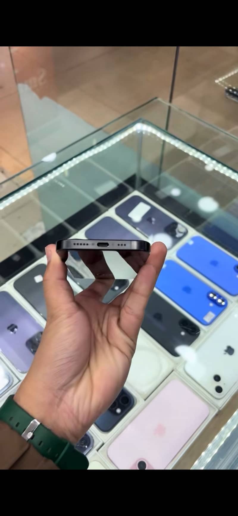 Apple iPhone 15 Pro 6