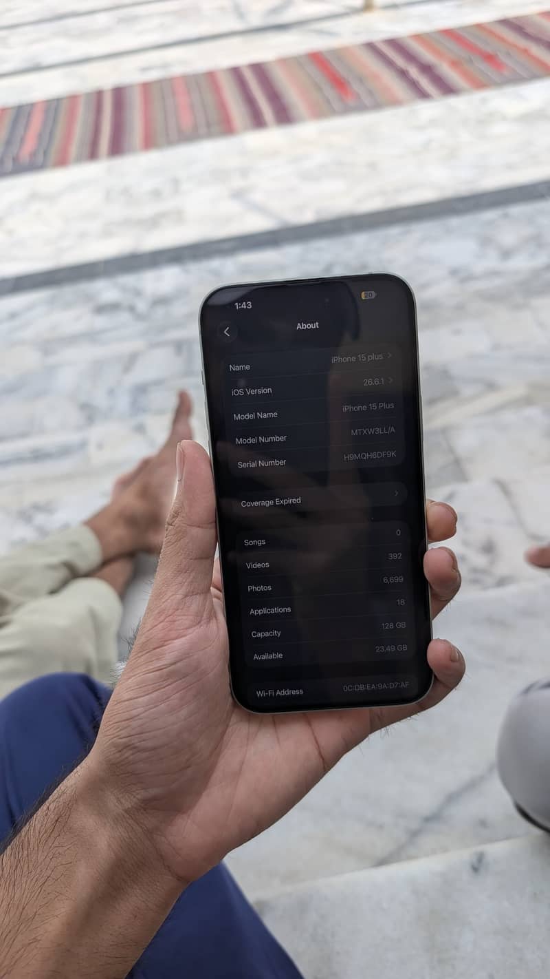 Apple iPhone 15 plus 1