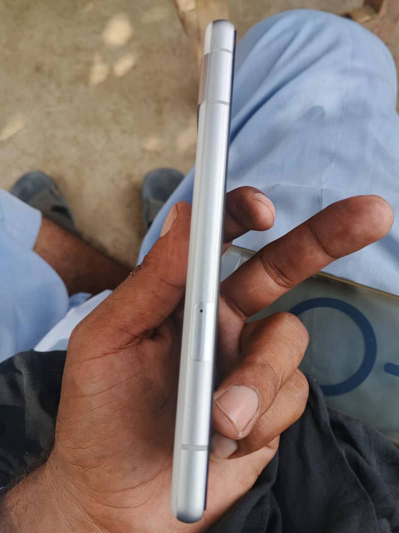 Google Pixel 7a 3