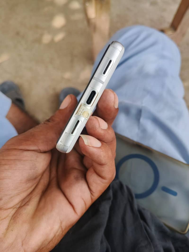 Google Pixel 7a 5