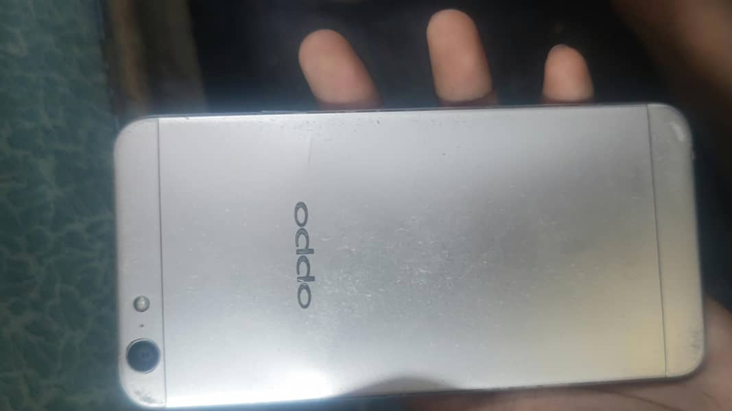 OPPO A57 1
