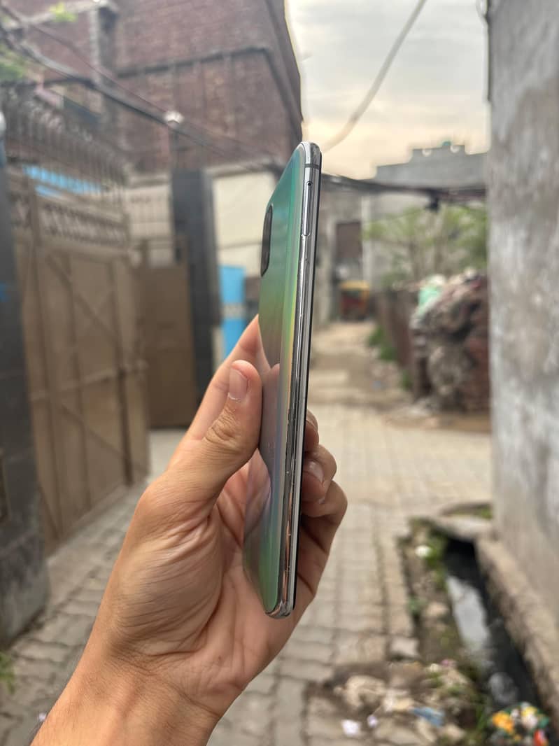 Samsung Mobile Note10 Lite 4