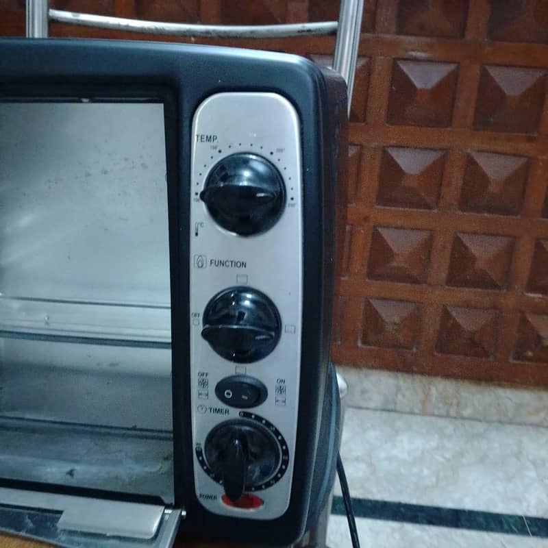 microve and toster 2