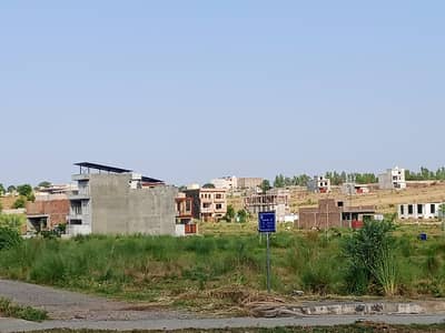 A Very Ideal Prime Location Plot For Sale