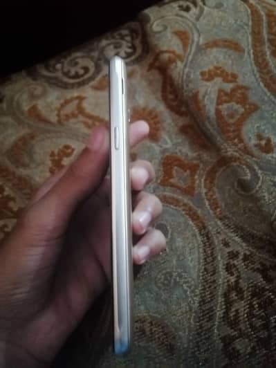 Samsung Mobile J3