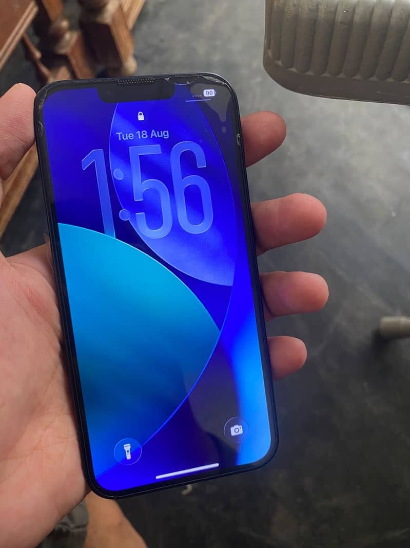 Apple iPhone 13 1