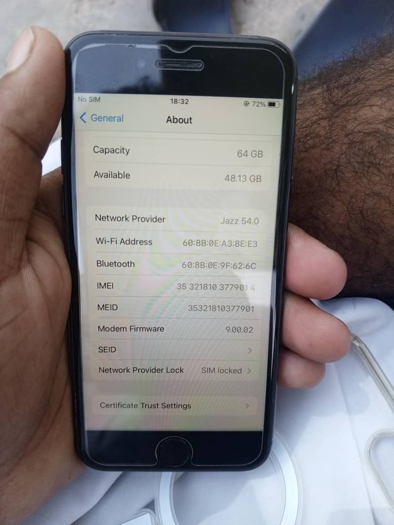 Apple iPhone 8 6