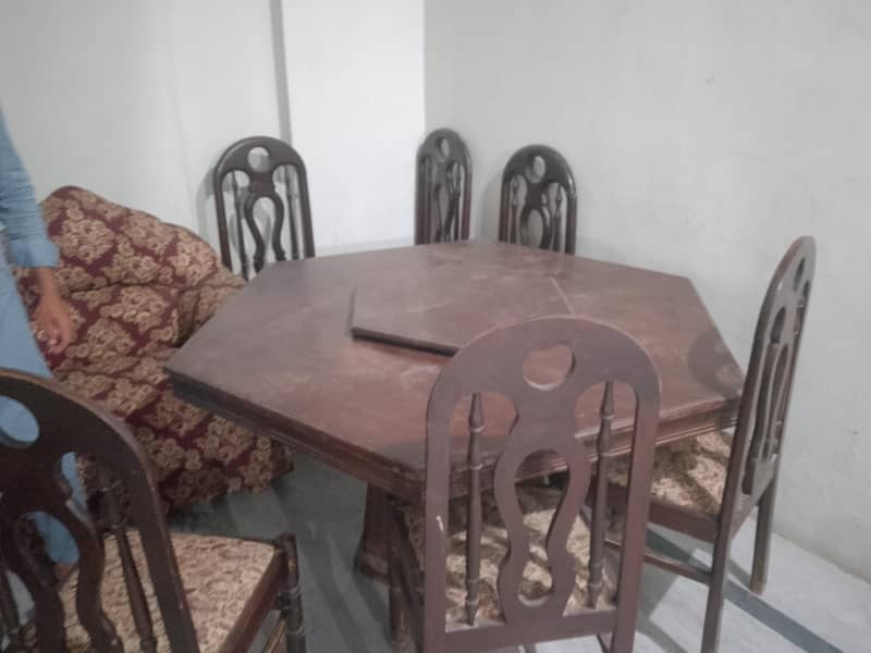 Best Dining table 0