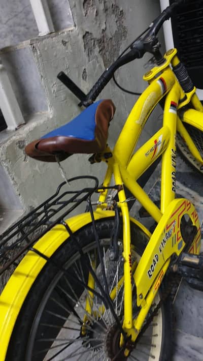 Yellow Road King Bicycle – Good Condition