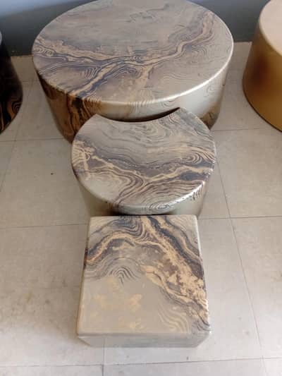 gloss finish marbalize table set