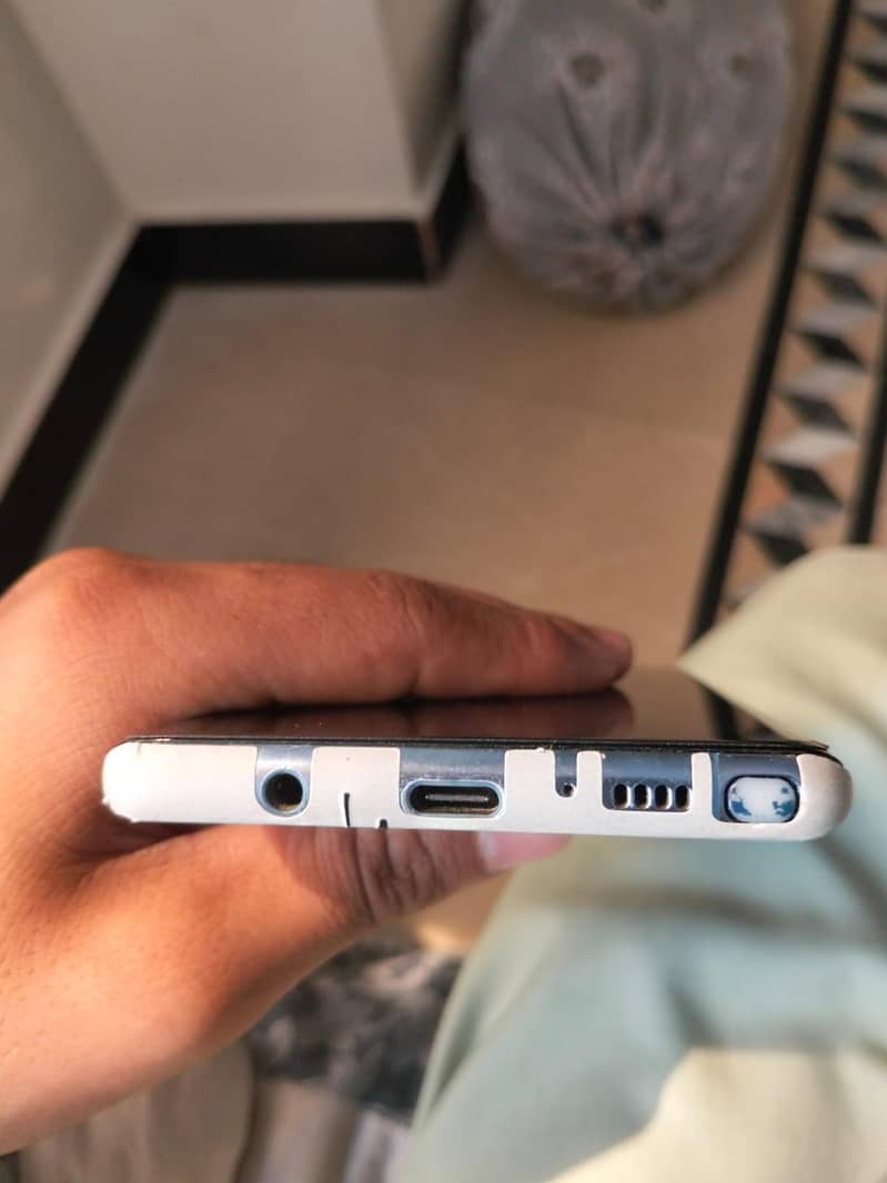 Samsung Mobile Note 8 3