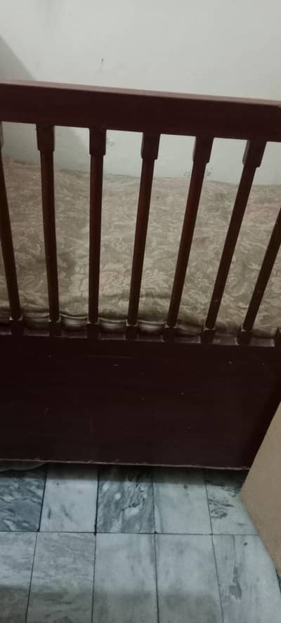 baby cot